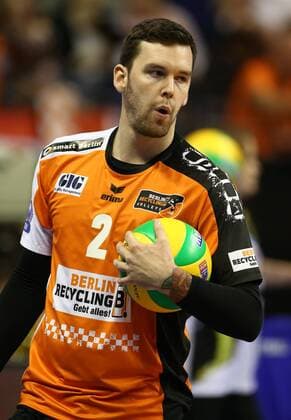 Steven Marshall Aktion Oberkoerper Oberkörper Volleyball CEV CL Championsleague Herren Saison 2016 2017 06.12.2016 BR Volleys Berlin BRV vs. Cucine Lube Civitanova