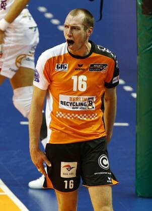 Wouter ter Maat Freude Emotion jubelnd Jubel nach Punktgewinn Volleyball CEV CL Championsleague Herren Saison 2016 2017 06.12.2016 BR Volleys Berlin BRV vs. Cucine Lube Civitanova
