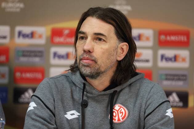 MARTIN SCHMIDT PRESSEKONFERENZ MAINZ 05 MAINZ 