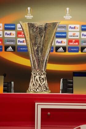 SOCCER - UEFA EL, RBS vs Schalke, preview SALZBURG,AUSTRIA,07.DEC.16 - SOCCER - UEFA Europa League, group stage, Red Bull Salzburg vs FC Schalke 04, preview, press conference PK Pressekonferenz of RBS. Image shows the Europa League trophy. GEPAxpictures xFelixxRoittner