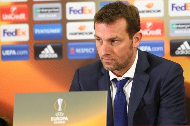 SOCCER - UEFA EL, RBS vs Schalke, preview SALZBURG,AUSTRIA,07.DEC.16 - SOCCER - UEFA Europa League, group stage, Red Bull Salzburg vs FC Schalke 04, preview, press conference PK Pressekonferenz of Schalke. Image shows head coach Markus Weinzierl (Schalke). GEPAxpictures xFelixxRoittner