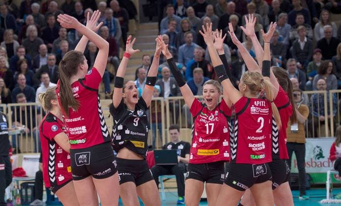 VOLLEYBALL - 1. BUNDESLIGA FRAUEN - 07.12.2016, VC WIESBADEN vs. DRESDNER SC, Jubel (DSC), -