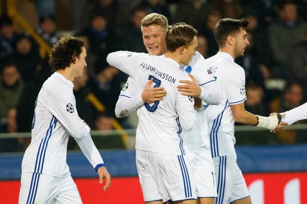 Fußball, CL, FC Brügge - FC Kopenhagen Kobenhavn s players celebrate after scoring during the sixth and last game of the group stage of the Europa League competition between Belgian soccer team Club Brugge and Dannish club FC Kopenhagen, in the group G, Wednesday 07 December 2016, in Brugge. KURTxDESPLENTER  x04993144x