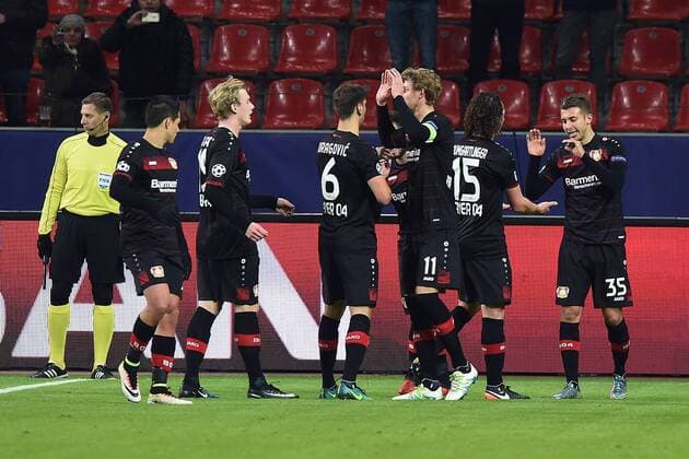 Fußball Champions League Gruppenphase 6. Spieltag Bayer Leverkusen - AS Monaco am 07.12.2016 in der BayArena in Leverkusen Torjubel zum 1:0 durch Vladlen Yurchenko ( Leverkusen ) xRx