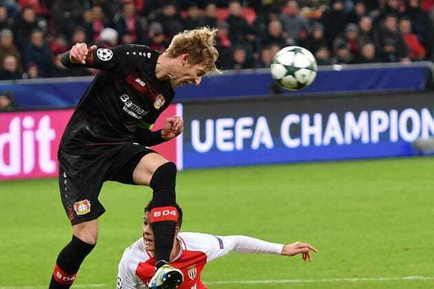 GER, Bayer 04 Leverkusen (GER) vs. AS Monaco (FRA) 07.12.2016, BayArena, Leverkusen, Gruppe E, GER, Bayer 04 Leverkusen (GER) vs. AS Monaco (FRA) im Bild: Kopfball Stefan Kießling (Leverkusen), nordphotox xMeuter