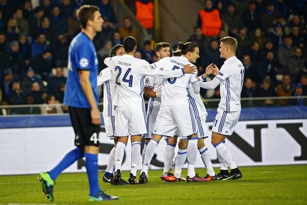 own goal of Brandon Mechele defender of Club Brugge during the Champions League FOOTBALL : FC Brügge vs FC Kopenhagen - Champions League - 07 12 2016 PhotoNews Panoramic  665586699