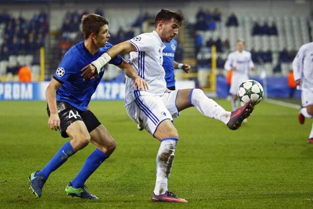 Fußball, CL, FC Brügge - FC Kopenhagen Andrija Pavlovic of FC Kobenhavn and Brandon Mechele defender of Club Brugge FOOTBALL : FC Brügge vs FC Kopenhagen - Champions League - 07 12 2016 PhotoNews Panoramic  665586699