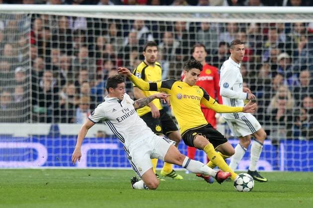 Fußball, CL, Real Madrid - Borussia Dortmund James Rodriguez ( Real Madrid 10 ) Marc Bartra (Borussia Dortmund 5), Real Madrid - Borussia Dortmund, UEFA Champions League, Fussball, 07.12.2016, Madrid Copyright: xLangerx xEibner-Pressefotox EP_HLR
