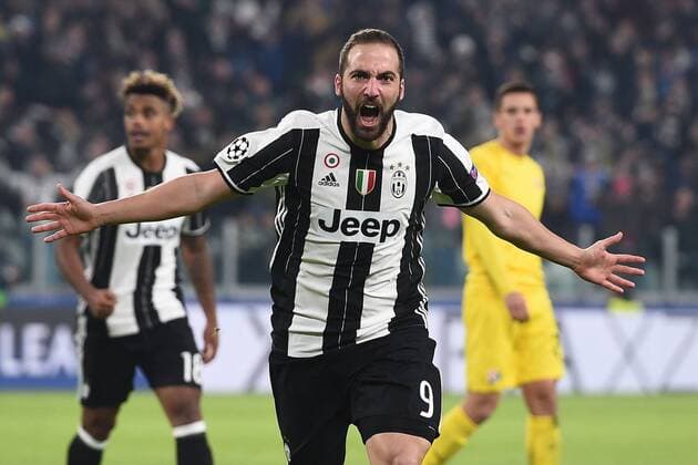 Fußball, CL, Juventus Turin - Dinamo Zagreb Mg Torino 07 12 2016 - Champions League Juventus-Dinamo Zagabria: Torjubel Gonzalo Higuain 