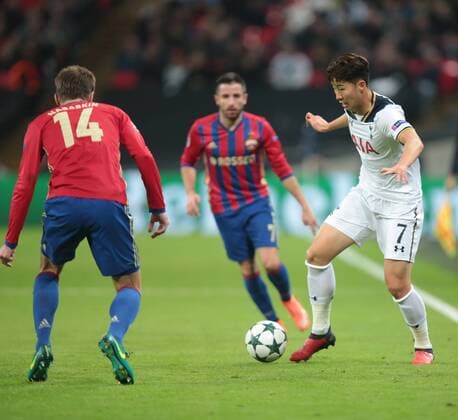 Fußball, CL, Tottenham Hotspur - ZSKA Moskau December 7, 2016 - London, England, United Kingdom - Tottenham Hotspur s Son Heung-Min during UEFA Champions League - Group E match between Tottenham Hotspur and CSKA Moscow at Wembley stadium 07 Dec 2016 Tottenham Hotspur FC v PFC CSKA Moskva - UEFA Champions League  - ZUMAn230 20161207_zaa_n230_072