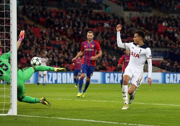 Fußball, CL, Tottenham Hotspur - ZSKA Moskau Tottenham s Dele Alli scoring his sides third goal during the Champions League group match at Wembley Stadium, London. Picture date December 7th, 2016 DavidKlein Sportimage EDITORIAL USE ONLY. No use with unauthorised audio, video, data, fixture lists, club league logos or live services. Online in-match use limited to 120 images, no video emulation. No use in betting, games or single club league player publications.