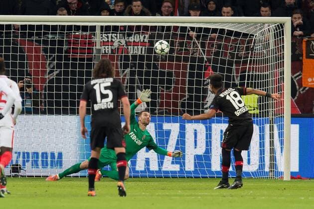 Bilder des Tages - SPORT Leverkusen, Germany 07.12.2016, UEFA Champions League - 2016 17 Season, Group E - Matchday 6, Bayer 04 Leverkusen - AS Monaco FC, elfmeter zum 3:0 durch Wendell (Leverkusen), TOR ( DeFodi001