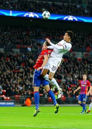 07.12.2016. Wembley Stadium, London, England. UEFA Champions League Football. Tottenham Hotspur versus CSKA Moscow. Tottenham Hotspur Midfielder Dele Alli wins a climbing header xMarkxKertonx  ActionPlus11817889