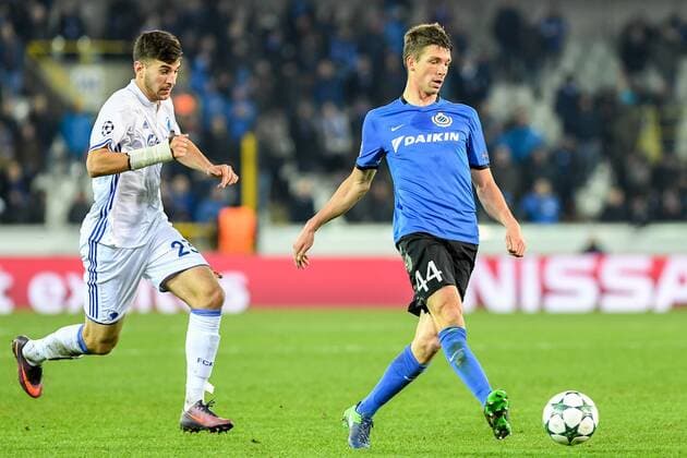 Club s Brandon Mechele and Kobenhavn s Andrija Pavlovic pictured in action during the sixth and last game of the group stage of the Europa League competition between Belgian soccer team Club Brugge and Dannish club FC Kopenhagen, in the group G, Wednesday 07 December 2016, in Brugge. LUCxCLAESSEN  x04993212x