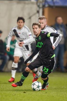 Fußball, CL, Legia Warschau - Sporting Lissabon 07.12.2016 WARSZAWA, FOOTBALL, UEFA CHAMPIONS LEAGUE - LEGIA WARSZAWA - SPORTING LISBON: ADRIEN SILVA  20161207FNDN018