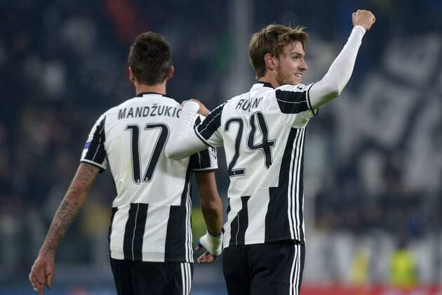 Fußball, CL, Juventus Turin - Dinamo Zagreb Jubel Daniele Rugani Juventus 2-0 Goal celebration Torino 07-12-2016 Juventus Stadium Football Calcio Champions League 2016 2017 Juventus - Dinamo Zagreb . filippoxalfero