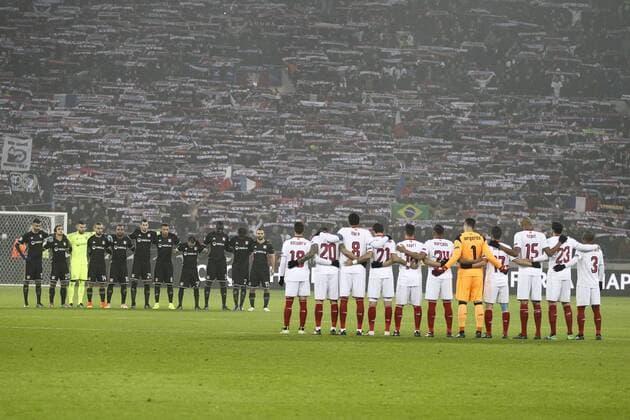December 7, 2016 - DoÂ©Cines-Charpieu, Lyon, France - Team Sevilla and Olympique Lyonnais players pause for a one minute silence in honour of the victims of a plane crash, which was carrying aboard it members of the Brazilian team Chapecoense Real, when it crashed in Colombia on November 29, ahead of the UEFA Champions League football match between Lyon and Sevilla at Stade des Lumieres on December 7, 2016 in Decines-Charpieu, France. Olympique Lyonnais v FC Sevilla - Champions League  - ZUMAn230 20161207_zaa_n230_116