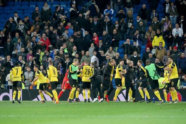 Die Spieler feiern den Gruppensieg mit den Fans, Real Madrid - Borussia Dortmund, UEFA Champions League, Fussball, 07.12.2016, Madrid Copyright: xLangerx xEibner-Pressefotox EP_HLR