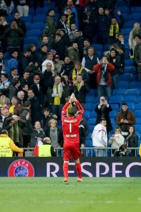 Torwart Roman Weidenfeller (Borussia Dortmund 1) bedankt sich bei den Fans, Real Madrid - Borussia Dortmund, UEFA Champions League, Fussball, 07.12.2016, Madrid Copyright: xLangerx xEibner-Pressefotox EP_HLR