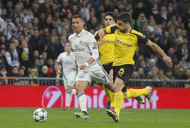 Soccer match between Real Madrid and Borussia Dortmund of the 2016 2017 Champions League, held at the Santiago Bernabeu stadium, in Madrid, December 7, 2016. . Cristiano Ronaldo  xJosexLuisxCuestax xx
