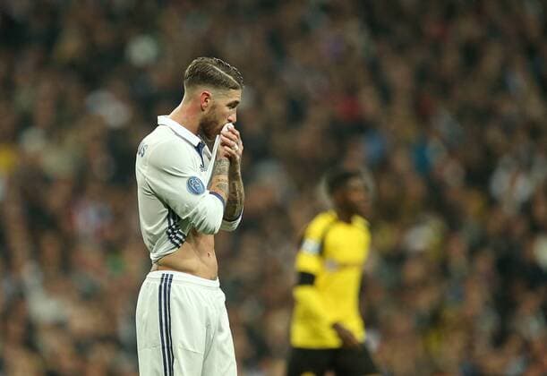 07.12.2016, Fussball Champions-League 2016 2017, Vorrunde 6.Spieltag, Real Madrid - Borussia Dortmund im Estadio Santiago Bernabeu Madrid (Spanien). Sergio Ramos (Real Madrid) enttäuscht 