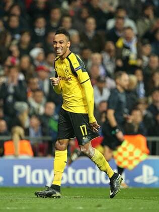 07.12.2016, Fussball Champions-League 2016 2017, Vorrunde 6.Spieltag, Real Madrid - Borussia Dortmund im Estadio Santiago Bernabeu Madrid (Spanien). Jubel Pierre-Emerick Aubameyang (Dortmund) zum Tor zum 2:2 