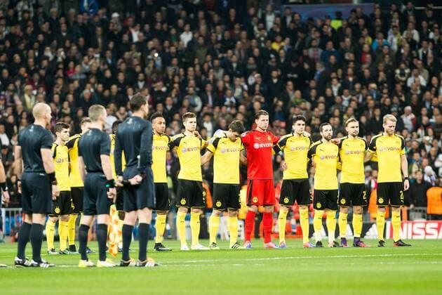 Borussia Dortmund Roman Weidenfeller, Marc Bartra, Ousmane Cembele, Pierre Aubameyang, Andre Schurrle, Christian Pullsic, Sokratis Papastathoppulos,GLucasz Piszczek, Gonzalo Castro, Marcel Shmeizer, Julian Weigl during Champions League match between Real Madrid and Borussia Dortmund at Santiago Bernabeu Stadium in Madrid , Spain. December 07, 2016. (20161207001)