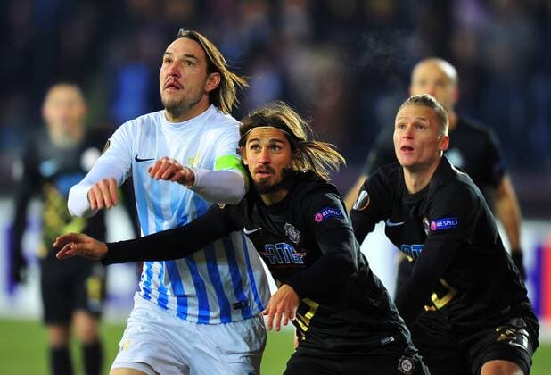 Zurich s Alain Nef, Osmanlispor s Tiago Pinto and during a UEFA European League, group L soccer match, between Osmanlispor and Zurich at Osmanli Stadyumu in Ankara, 12th of December, 2016. (Hikmet Saatci - Depo Photos)  15577804
