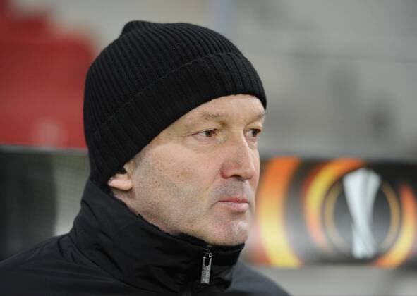 08.12.2016, xmhx, Fussball Europa League, FSV Mainz 05 - FK Qaebaelae, emspor, v.l. Roman Grygorchuk (Trainer FK Qäbälä) Mainz