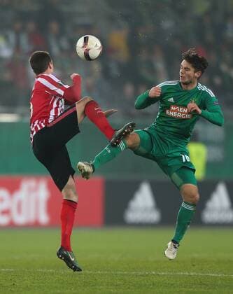 SOCCER - UEFA EL, Rapid vs Bilbao VIENNA,AUSTRIA,08.DEC.16 - SOCCER - UEFA Europa League, group stage, SK Rapid Wien vs Athletic Club Bilbao. Image shows Javier Eraso (Bilbao) and Philipp Malicsek (Rapid). GEPAxpictures xPhilippxBrem