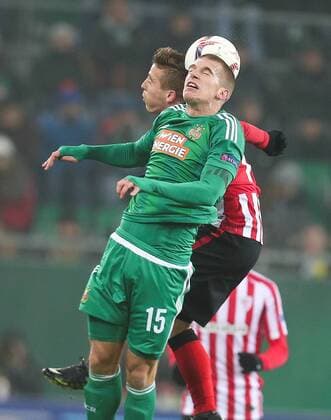 SOCCER - UEFA EL, Rapid vs Bilbao VIENNA,AUSTRIA,08.DEC.16 - SOCCER - UEFA Europa League, group stage, SK Rapid Wien vs Athletic Club Bilbao. Image shows Srdjan Grahovac (Rapid) and Iker Muniain (Bilbao). GEPAxpictures xPatrickxLeuk