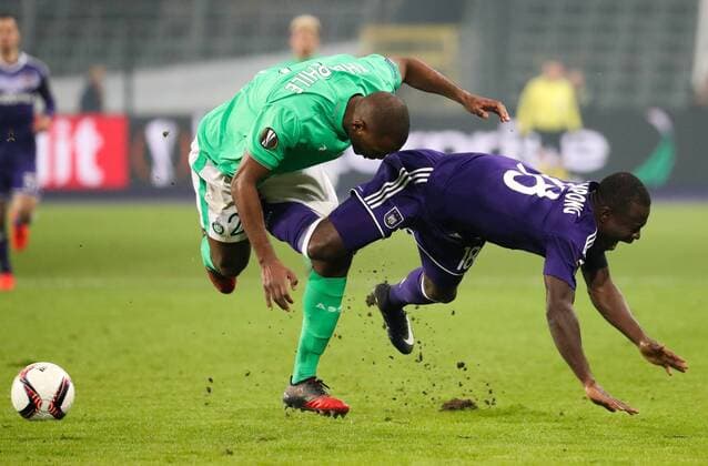 Saint-Etienne s Kevin Theophile-Catherine and Anderlecht s Frank Acheampong fight for the ball during the sixth and last game in the group stage (group C) of the UEFA Europa League competition between Belgian soccer club RSC Anderlecht and French club AS Saint-Etienne, in Brussels, Thursday 08 December 2016. Anderlecht is already qualified for the next stage. VIRGINIExLEFOUR  x04993949x