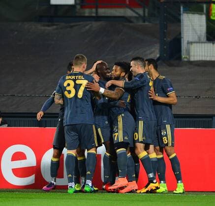UEFA Europa League Group A day 6 match between Feyenoord and Fenerbahce at De Kuip Stadium in Rotterdam , Netherlands , December 08 , 2016. Pictured: Fenerbahce players celebrates for Moussa Sow s goal. 