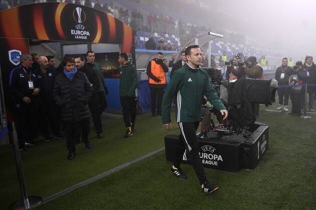 Fußball, EL, US Sassuolo Calcio - KRC Genk, Spielausfall wegen Nebels Referee Orel Grinfeld pictured before the sixth and last game of the group stage of the Europa League competition, in Group F, between Italian Club Sassuolo and Belgian first league soccer team KRC Genk in Parma, Italy, Thursday 08 December 2016. YORICKxJANSENS  x04993972x