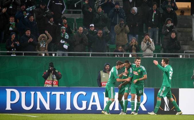 SOCCER - UEFA EL, Rapid vs Bilbao VIENNA,AUSTRIA,08.DEC.16 - SOCCER - UEFA Europa League, group stage, SK Rapid Wien vs Athletic Club Bilbao. Image shows the rejoicing of Rapid. GEPAxpictures xPatrickxLeuk
