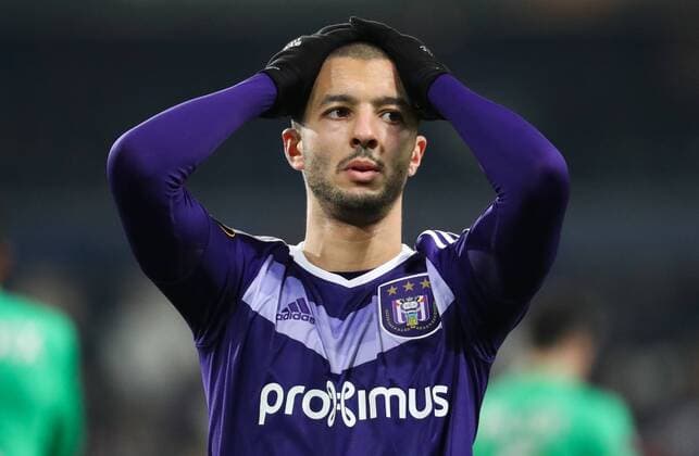 Anderlecht s Sofiane Hanni looks dejected during the sixth and last game in the group stage (group C) of the UEFA Europa League competition between Belgian soccer club RSC Anderlecht and French club AS Saint-Etienne, in Brussels, Thursday 08 December 2016. Anderlecht is already qualified for the next stage. VIRGINIExLEFOUR  x04994103x