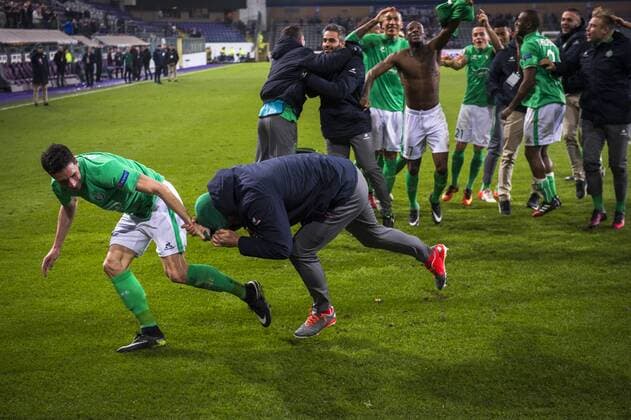 Saint-Etienne s players celebrate after winning the sixth and last game in the group stage (group C) of the UEFA Europa League competition between Belgian soccer club RSC Anderlecht and French club AS Saint-Etienne, in Brussels, Thursday 08 December 2016. Anderlecht is already qualified for the next stage. LAURIExDIEFFEMBACQ  x04994126x