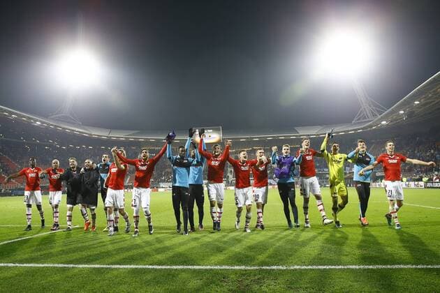AZ Players celebrateduring the UEFA Europa League group D match between AZ Alkmaar and FC Zenit on December 08, 2016 at the AFAS stadium in Alkmaar, The Netherlands. AZ v FC Zenit UEFA Europa League 2016 2017 xVIxxIVx 6727177