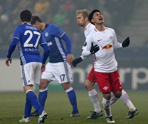 SOCCER - UEFA EL, RBS vs Schalke SALZBURG,AUSTRIA,08.DEC.16 - SOCCER - UEFA Europa League, group stage, Red Bull Salzburg vs FC Schalke 04. Image shows the disappointment of Takumi Minamino (RBS). GEPAxpictures xThomasxBachun