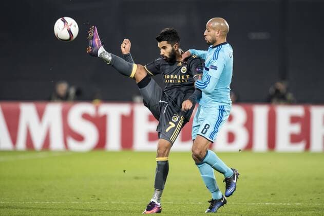 (L-R) Alper Potuk of Fenerbahce SK, Karim el Ahmadi of Feyenoordduring the Europa League group A match between Feyenoord and Fenerbahce SK on December 08, 2016 at the Kuip stadium in Rotterdam, The Netherlands. Feyenoord v Fenerbahce SK UEFA Europa League 2016 2017 xVIxGerritxvanxKeulenxIVx 6727432