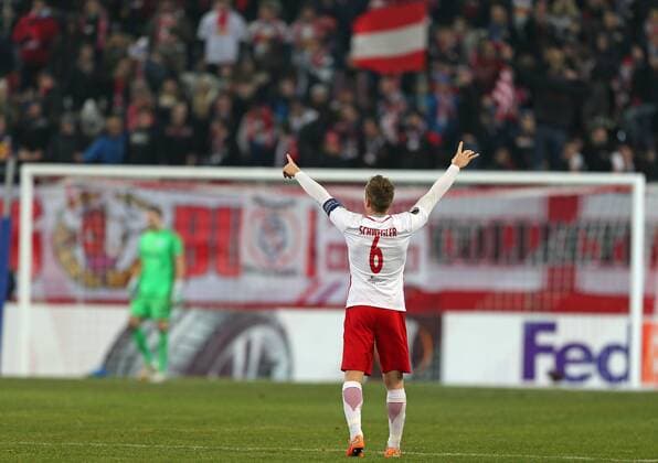 SOCCER - UEFA EL, RBS vs Schalke SALZBURG,AUSTRIA,08.DEC.16 - SOCCER - UEFA Europa League, group stage, Red Bull Salzburg vs FC Schalke 04. Image shows the rejoicing of Christian Schwegler (RBS). GEPAxpictures xThomasxBachun