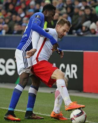 SOCCER - UEFA EL, RBS vs Schalke SALZBURG,AUSTRIA,08.DEC.16 - SOCCER - UEFA Europa League, group stage, Red Bull Salzburg vs FC Schalke 04. Image shows Abdul Rahman Baba (Schalke) and Christian Schwegler (RBS). GEPAxpictures xThomasxBachun