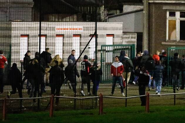 Illustration picture shows fighting supporters after the sixth and last game of the group stage (group G) of the Europa League competition between Belgian soccer team Standard de Liege and Dutch club Ajax Amsterdam in Liege, Thursday 08 December 2016. BRUNOxFAHY  x04994341x