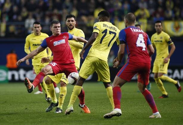 Champions League match between FC Villarreal and Steaua Bukarest. In this picture, Bakambu. xCARMExRIPOLLESx 
