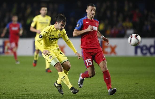 Champions League match between FC Villarreal and Steaua Bukarest. In this picture, Manu Trigueros. xCARMExRIPOLLESx 