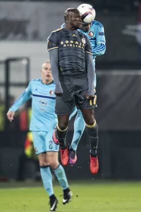 (L-R) Moussa Sow of Fenerbahce SK, Bilal Basacikoglu of Feyenoordduring the Europa League group A match between Feyenoord and Fenerbahce SK on December 08, 2016 at the Kuip stadium in Rotterdam, The Netherlands. Feyenoord v Fenerbahce SK UEFA Europa League 2016 2017 xVIxGerritxvanxKeulenxIVx 6729666