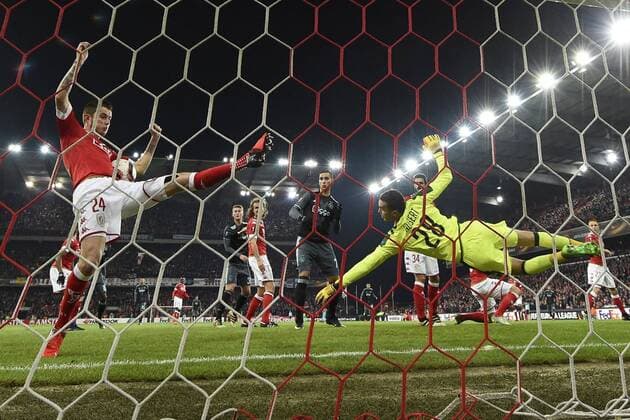 Corentin Fiore defender of Standard Liege, Guillaume Hubert goalkeeper of Standard Liege, Anwar El Ghazi of Ajax FOOTBALL : Standard Liege vs Ajax Amsterdam - Ligue europeenne UEFA - 08 12 2016 PhotoNews Panoramic  665589923