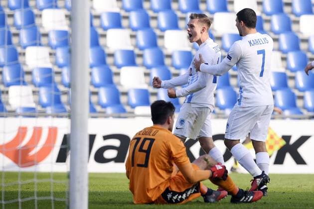 Genk s Leandro Trossard celebrates after scoring during a soccer game between Italian Club U.S. Sassuolo Calcio and Belgian team KRC Genk in Parma, Italy, Friday 09 December 2016, the sixth and last game of the group stage of the Europa League competition, in Group F. The match was scheduled for yesterday, but it was postponed due to heavy fog. YORICKxJANSENS  x04994543x
