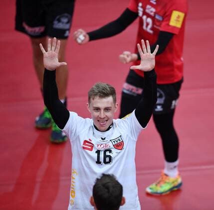 Volleyball 1. Bundesliga Saison 2016 2017 09.12.2016 TV Rottenburg - VCO Berlin JUBEL TV Rottenburg; Johannes Elsaesser 