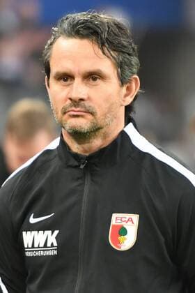 GER; 1.FBL Hamburger SV vs FC Augsburg 10.12.2016, GER; 1.FBL Hamburger SV vs FC Augsburg, im Bild Trainer Dirk Schuster(Augsburg) nordphoto xWitke